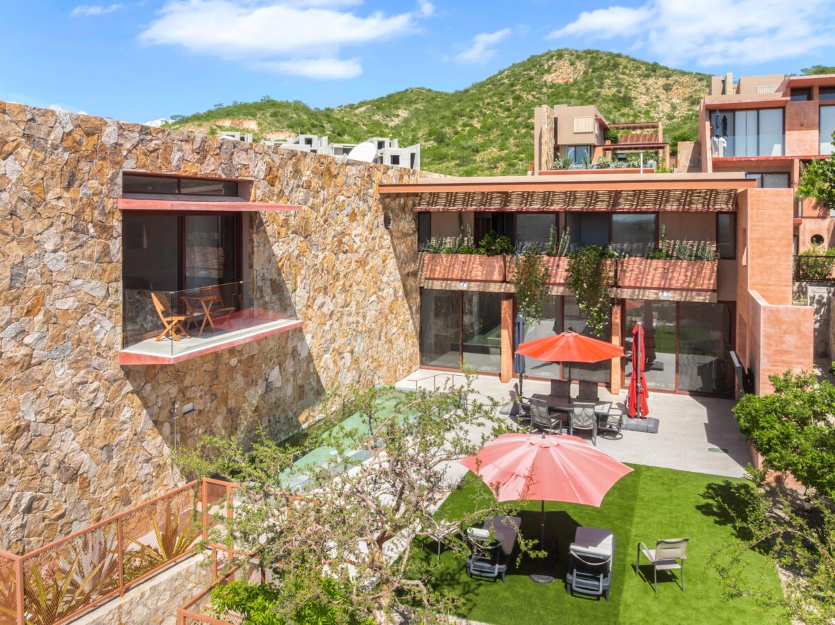 Los Cabos Finisterra SEE PRIVATE REMARKS TO TOUR !58 Paseo Finistera rests on Over 1/3 acre Corner lot.Finistera is San Jose's most sought after private neighborhood. Close to downtown.A spacious 4 bedroom, 5 full baths home. Including two Casitas one casita offers a second kitchen!A solid rock wall surrounds the property.This 4,000 square foot custom built resorthome offers 14 foot high soaring ceilings throughout.The entry offers a 15 foot high dome ceiling,for light. Mature cactus landscaping, plus graceful terraces surround the large pool and jacuzzi.The circular stone fire pit area surrounded with built in benches has spacious seating.Full bathroom with shower located outside in yard area.Large laundry room with storage – 14 Ladera main street, San Jose Corridor, BS