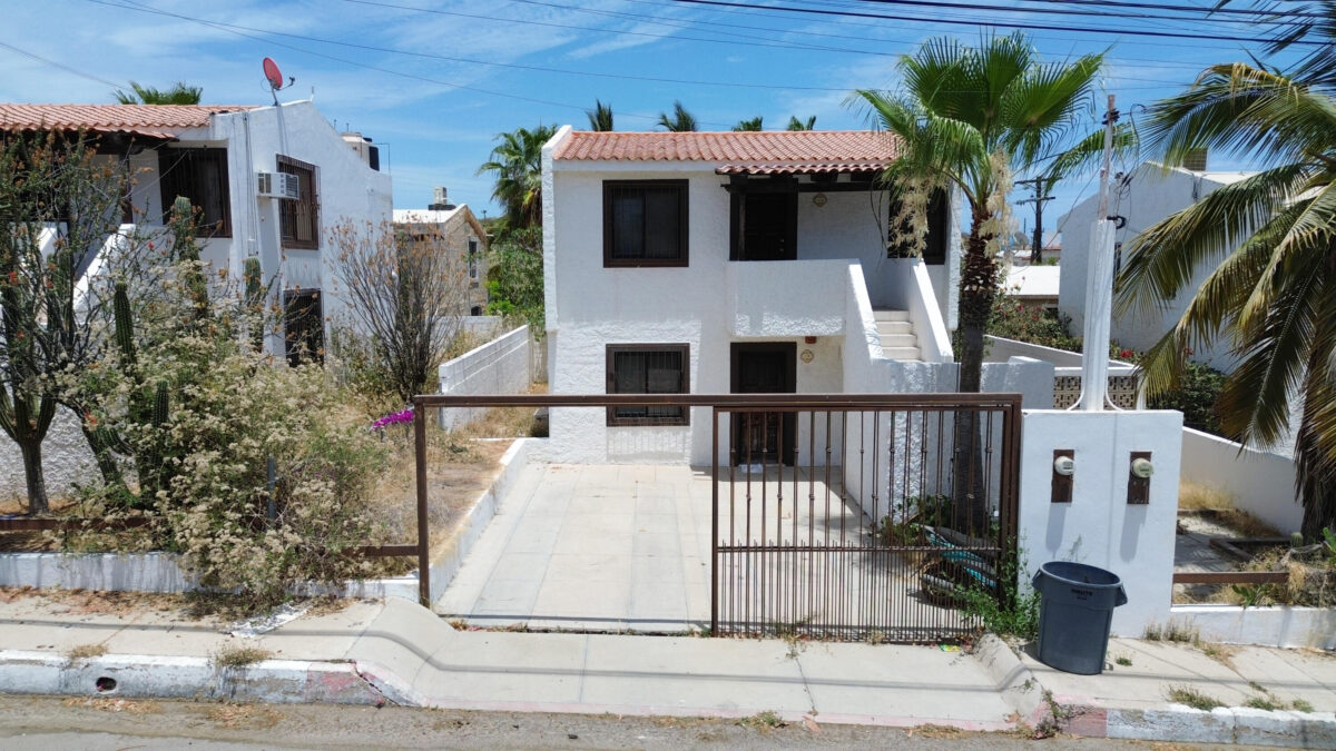 Los Cabos El Tule-Inland:General Pre-construction residence in Rancho Los Tules, Los Cabos. Features 4 bedrooms, each with a full bathroom and walk-in closet, offering privacy and comfort. Enjoy ocean – 3 Malvarrosa, San Jose del Cabo, BS