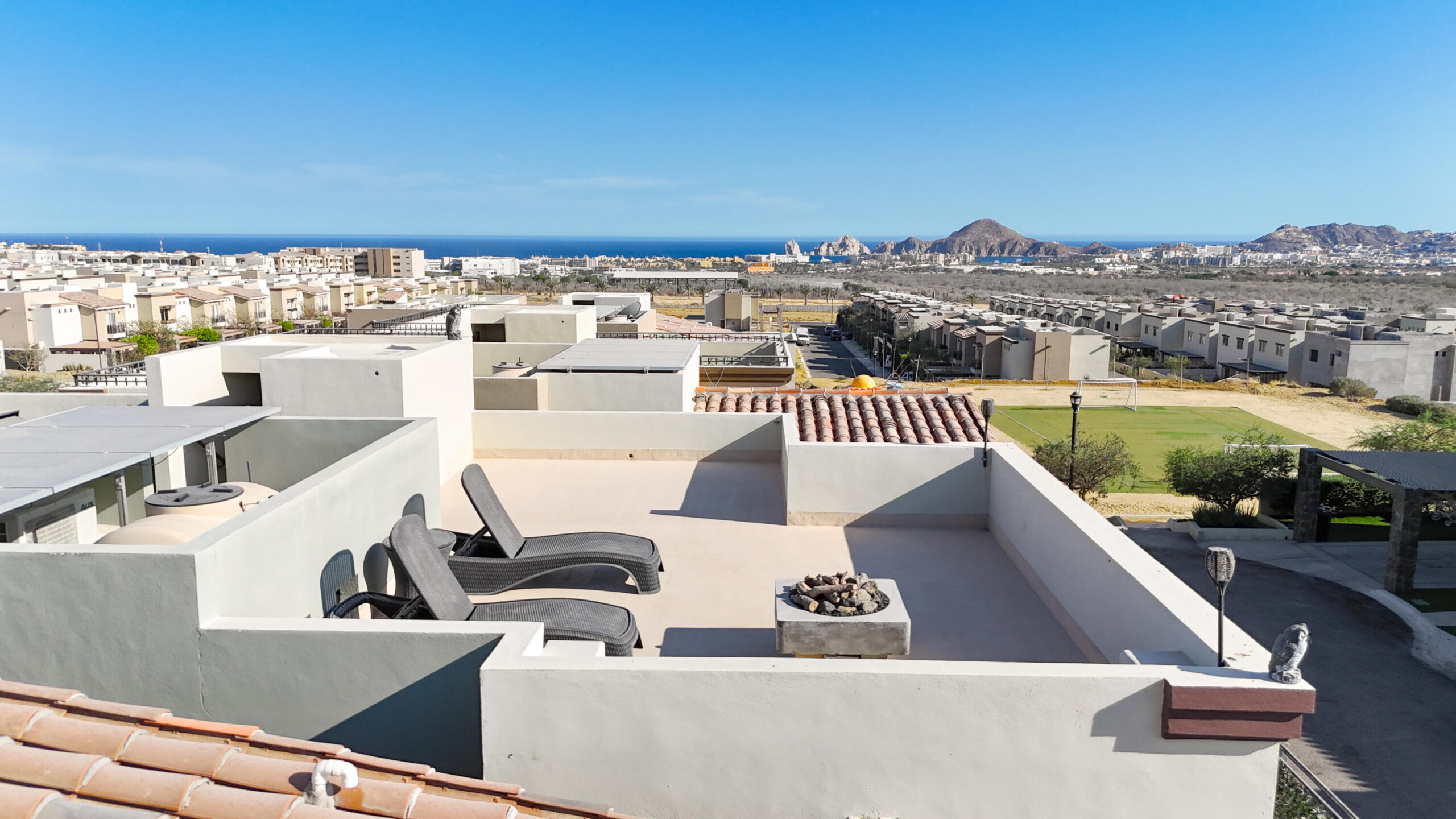 4 bedroom turn-key, Cabo Corridor, BS