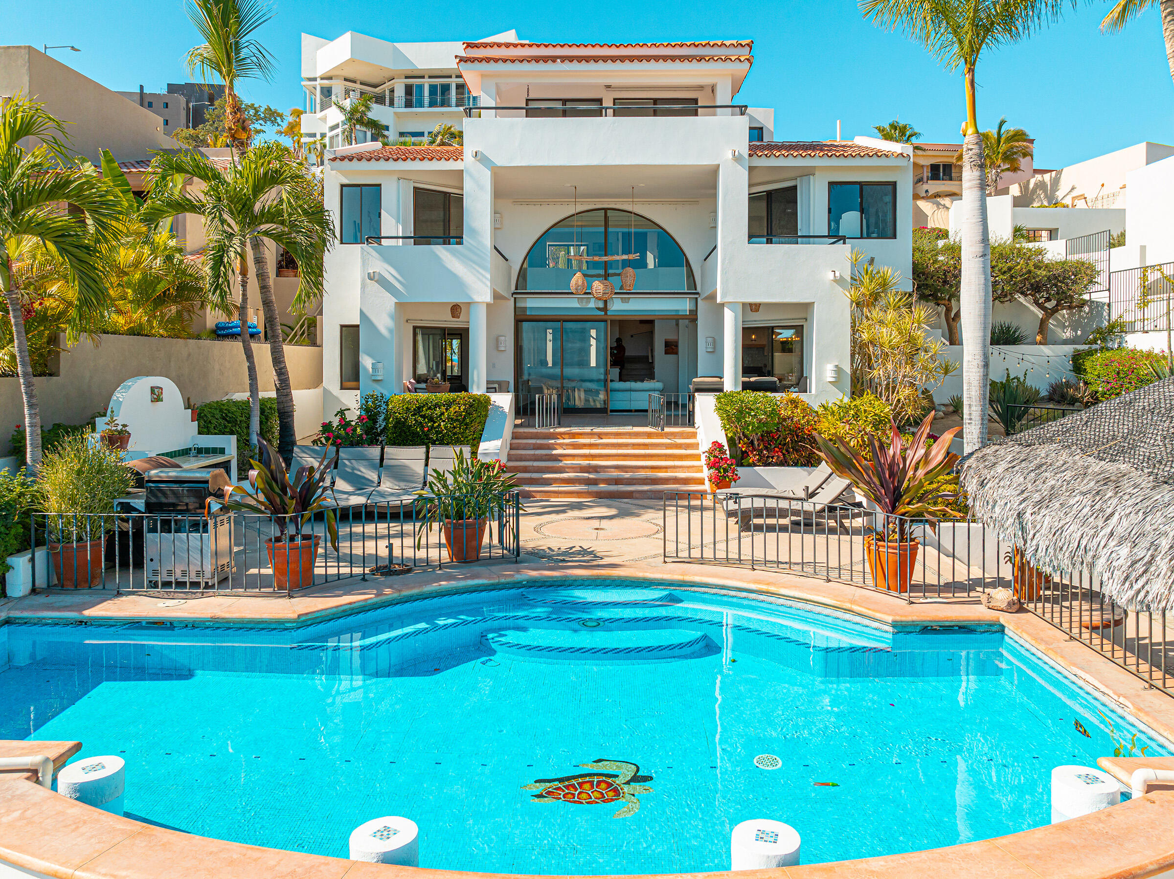 Los Cabos Pedregal Csl Welcome to the house of your dreams, or translated, Casa de los SueΓ±os!! Nestled in the serene and established community of Pedregalito, this fully remodeled, move-in-ready home combines contemporary style with expansive living spaces. Just steps from the iconic Pedregal Beach, Casa de los SueΓ±os features breathtaking ocean for sale