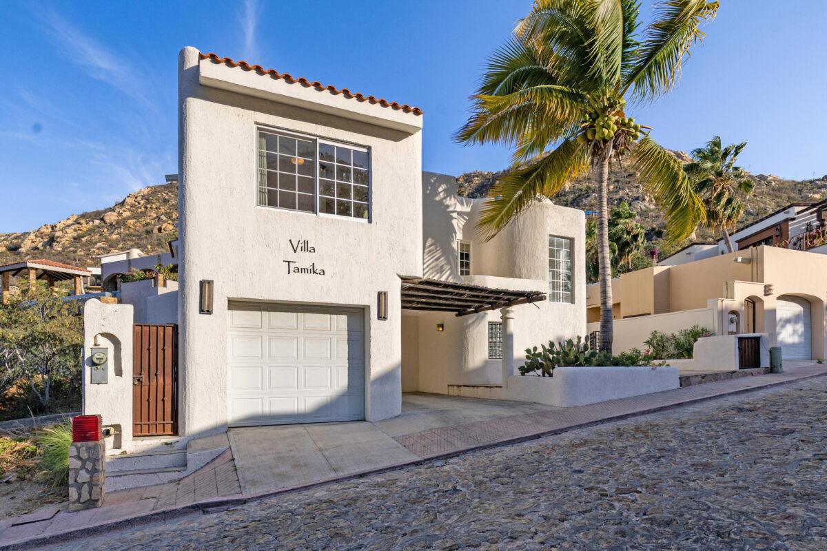 Los Cabos Pedregal Csl Looking for your dream home in Pedregal de Cabo San Lucas? Explore Villa Tamika, each of its 3 bedrooms offers a private bathroom. With an open floor plan walking from the living room to a terrace overlooking the lower level pool area. Well-equipped featuring a wonderful terrace with a swimming pool, jacuzzi, lounge chairs and a shaded dining area on the patio. Fire up the outdoor grill and enjoy with friends and family. Admire – Camino del Cerro, Cabo San Lucas, BS