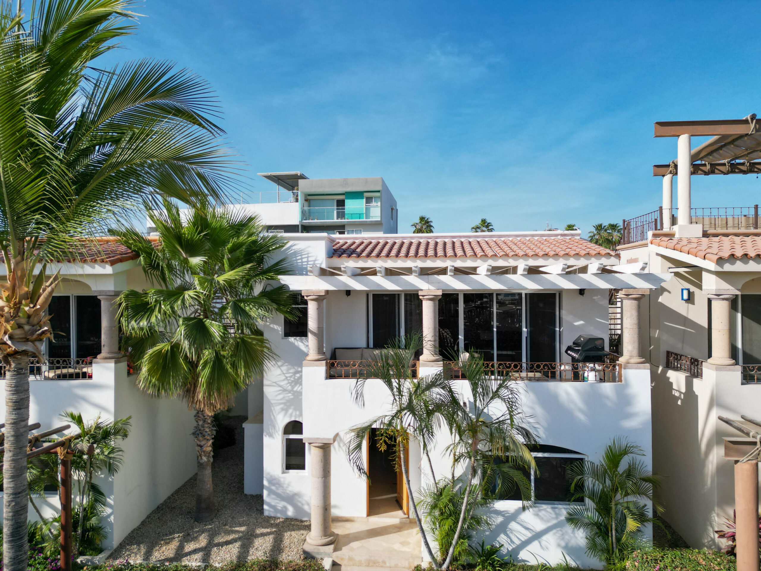 Los Cabos El Tule-Inland:General Pre-construction residence in Rancho Los Tules, Los Cabos. Features 4 bedrooms, each with a full bathroom and walk-in closet, offering privacy and comfort. Enjoy ocean for sale