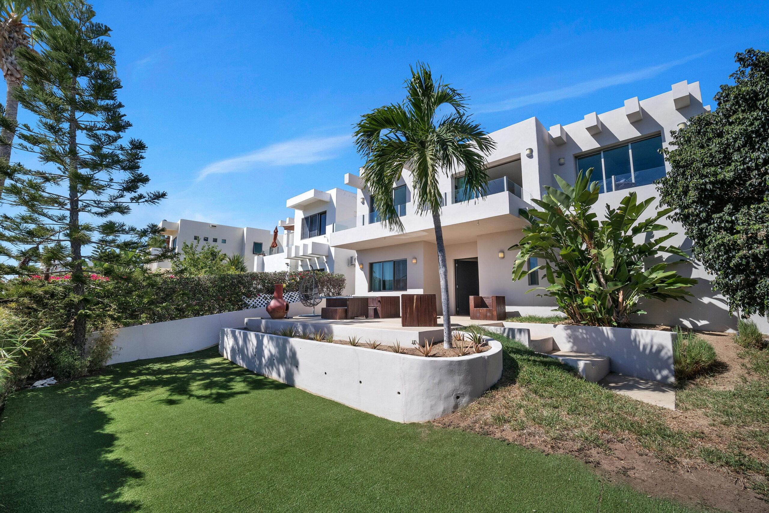 Los Cabos Cumbre Del Tezal Move-in ready and fully furnished. 2,045 sq ft of construction on a 2,551 sq ft lot with 3-car parking. Luxury finishes include marble flooring, wood kitchen with granite countertops, built-in wooden closets in all bedrooms, and vanities with tempered glass shower doors in all 3.5 baths. Fully equipped with 5 Gree inverter mini-split A/C units (3 Γ 1-ton, 2 Γ 2-ton), LG 22' French Door refrigerator, Whirlpool gas stove, and 1.7 cu ft microwave hood. Additional features: rooftop with bar, grill & sink, private terrace, storage, WiFi smart lock, private 5,000-liter cistern, and termite prevention system. ommunity: pool, gym, sports courts, kids' area, 3 clubhouses & 24/7 gated security for sale