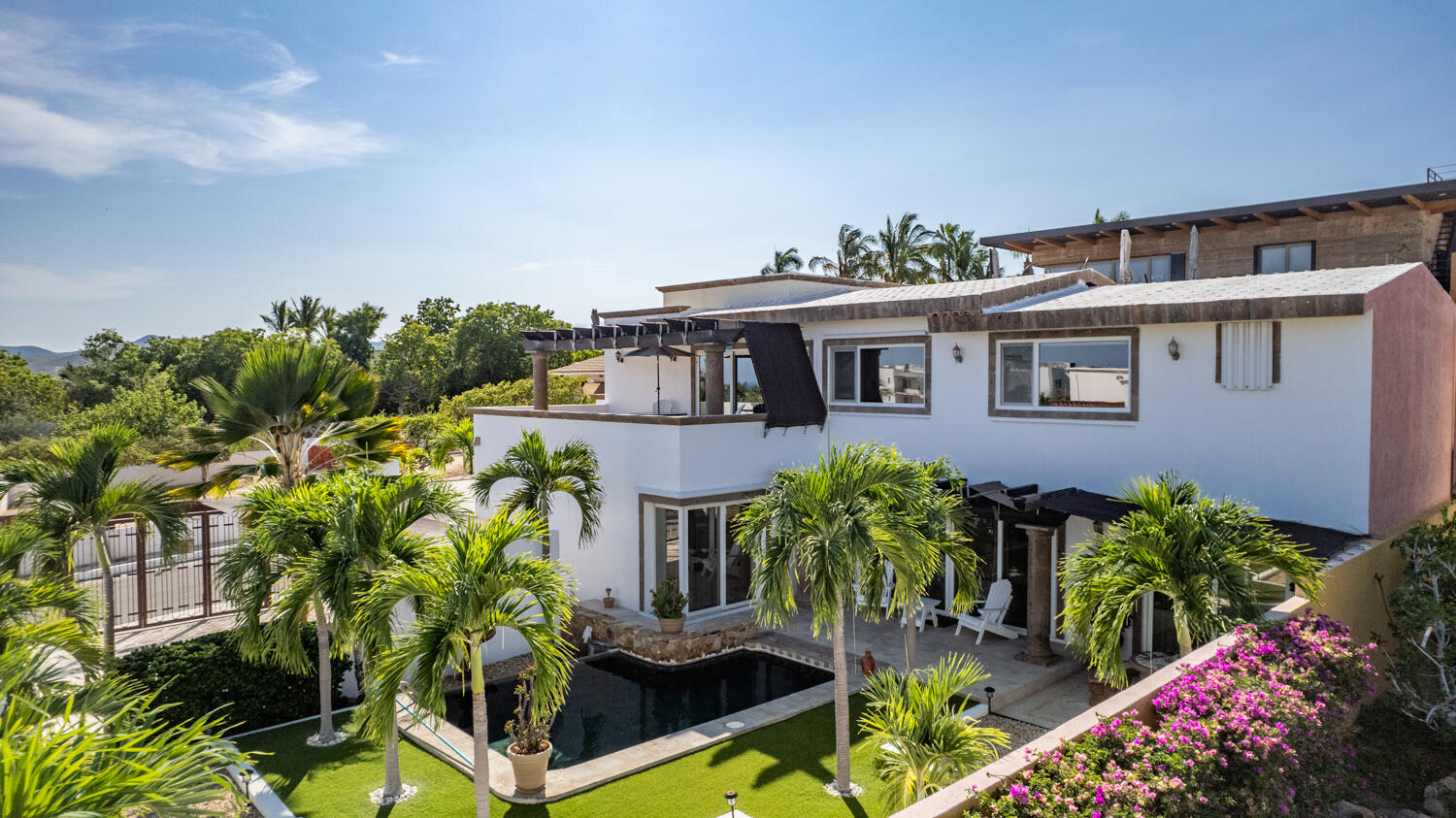 Los Cabos Csl C/Club Golf This Village offers that little bit of something special for everyone, or a whole lot of special.our spectacular development as the best location is a new state-of-the-art club house including Pool and so much more.Simply put... impecable standards with an unparalleled lifestyle.This villa offers comfort and elegance, featuring luxurious finishes, a fully equipped kitchen with granite countertops, spacious living spaces, and beautiful bathrooms with walk-in closets, terraces, and much more. This villa offers privacy and tranquility.Make sure to pack your sunglasses and sun screen as the Country Club Cabo San Lucas will deliver when it comes to the weather. This for sale