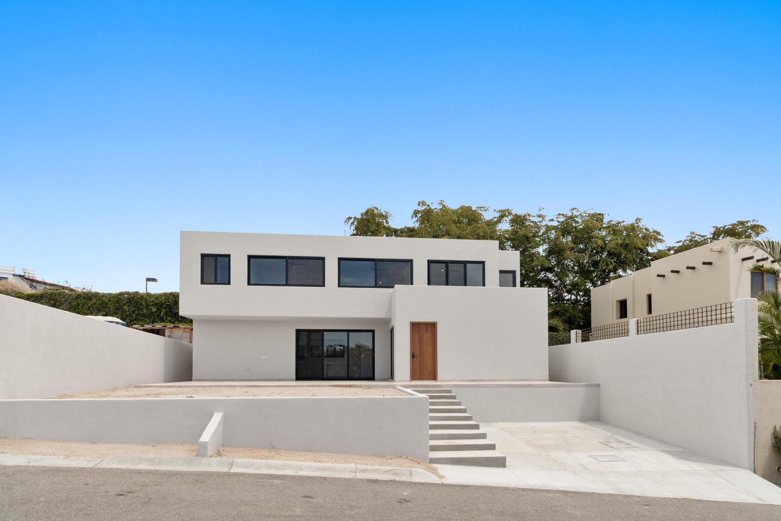 Los Cabos Rancho Par-El Cielito Hot sale! Priced to sell Modern Tuscan Townhome in El CielitoLocated atop Rancho ParaΓso, this beautiful 3 bedroom, 3 bathroom corner unit offers privacy, and tranquility. Enjoy stunning ocean for sale