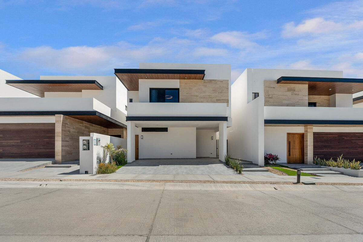 Los Cabos Rancho Par-El Cielito Hot sale! Priced to sell Modern Tuscan Townhome in El CielitoLocated atop Rancho Paraíso, this beautiful 3 bedroom, 3 bathroom corner unit offers privacy, and tranquility. Enjoy stunning ocean – Solara Del Mar 3 Br Villa, Cabo Corridor, BS
