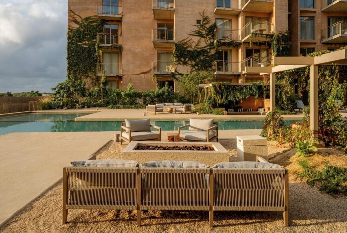 Los Cabos Las Arenas 🌵Las Arenas Los Cabos - Ready to Deliver Fully completed boutique project of 94 units with only 19 remaining. Prime location: 7 minutes to Downtown Cabo San Lucas and 5 minutes walk to iconic Medano Beach. Available 1, 2 & 3 bedroom, designed with style, comfort, and functional layouts🪴 2 bedrooms condo ! 💵 DIRECT FINANCING - with 50%. up to 3 – Vista Vella II, Cabo Corridor, Cabo Corridor, BS