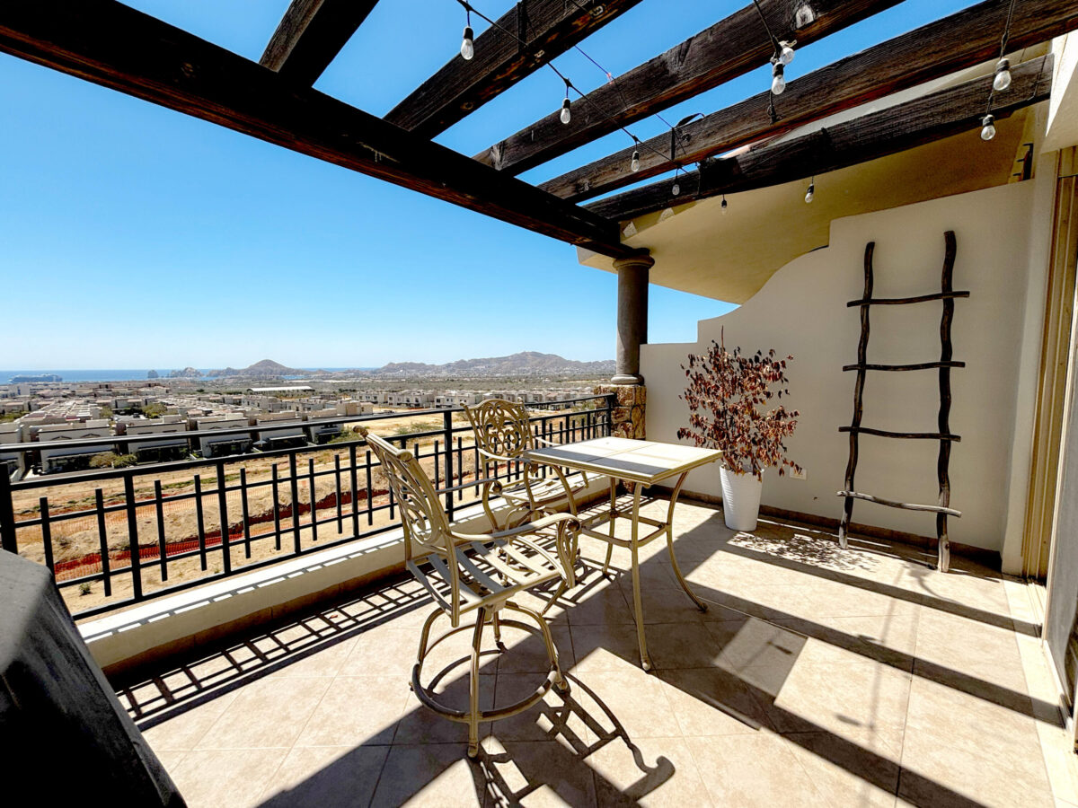 Los Cabos Cabo Del Mar Ecopark Fantastic investment opportunity in Cabo del Mar! Beautifully furnished condo featuring two spacious bedrooms and a generous TV/living room area, perfect for relaxing getaways or vacation rentals. Enjoy stunning – Condo Cabo del Mar, Cabo Corridor, Cabo Corridor, BS