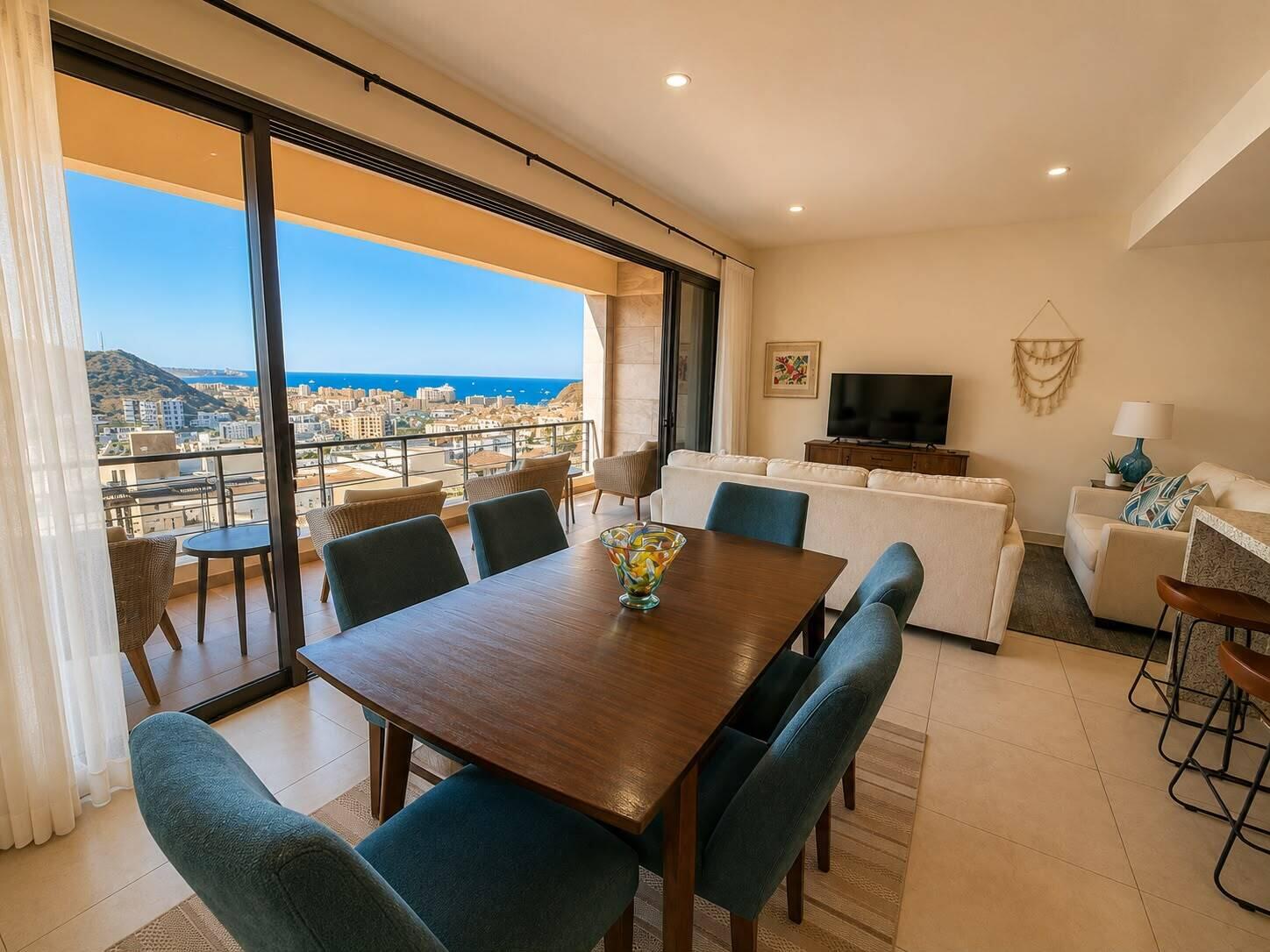 Los Cabos Vista Mare Enjoy the best of Cabo living in this fully furnished and equipped **3-bedroom, 2-bathroom** condominium with **ocean for sale