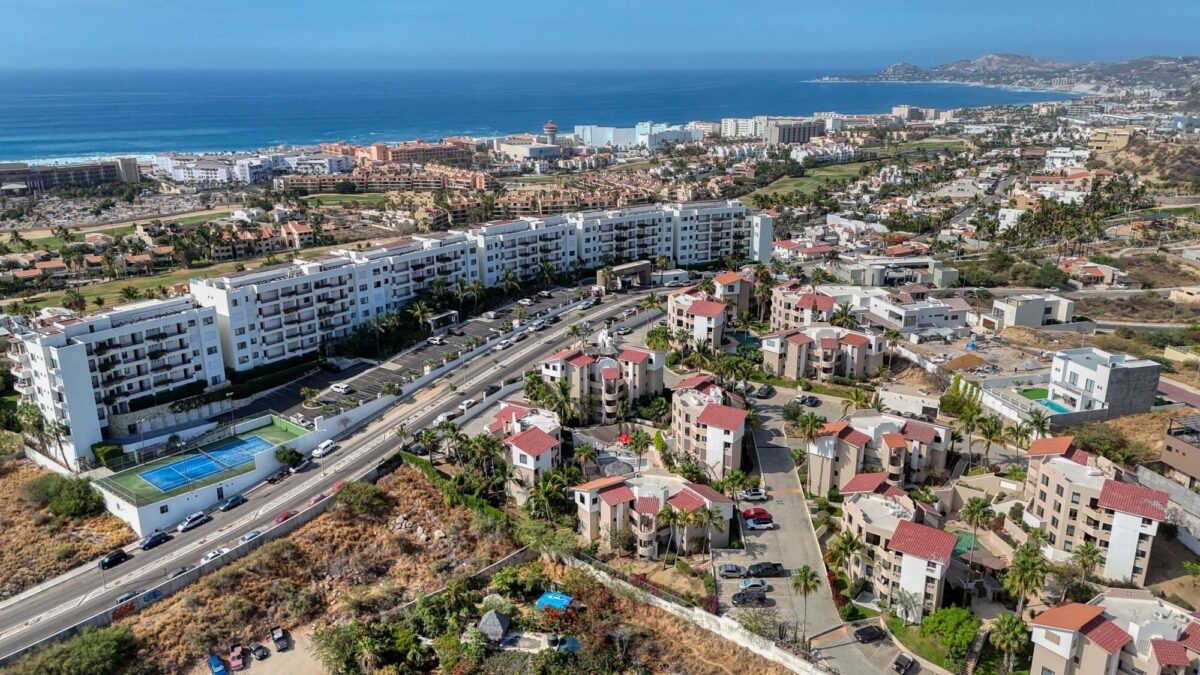 Los Cabos Hacienda Los Cabos Hacienda Los Cabos G6 is a refreshed 2-bedroom, 2-bathroom condo located on the third floor of this well-established community. Recently painted with polished floors, the residence offers a clean, move-in-ready space with – Hacienda Los Cabos Condo, San Jose del Cabo, San Jose del Cabo, BS