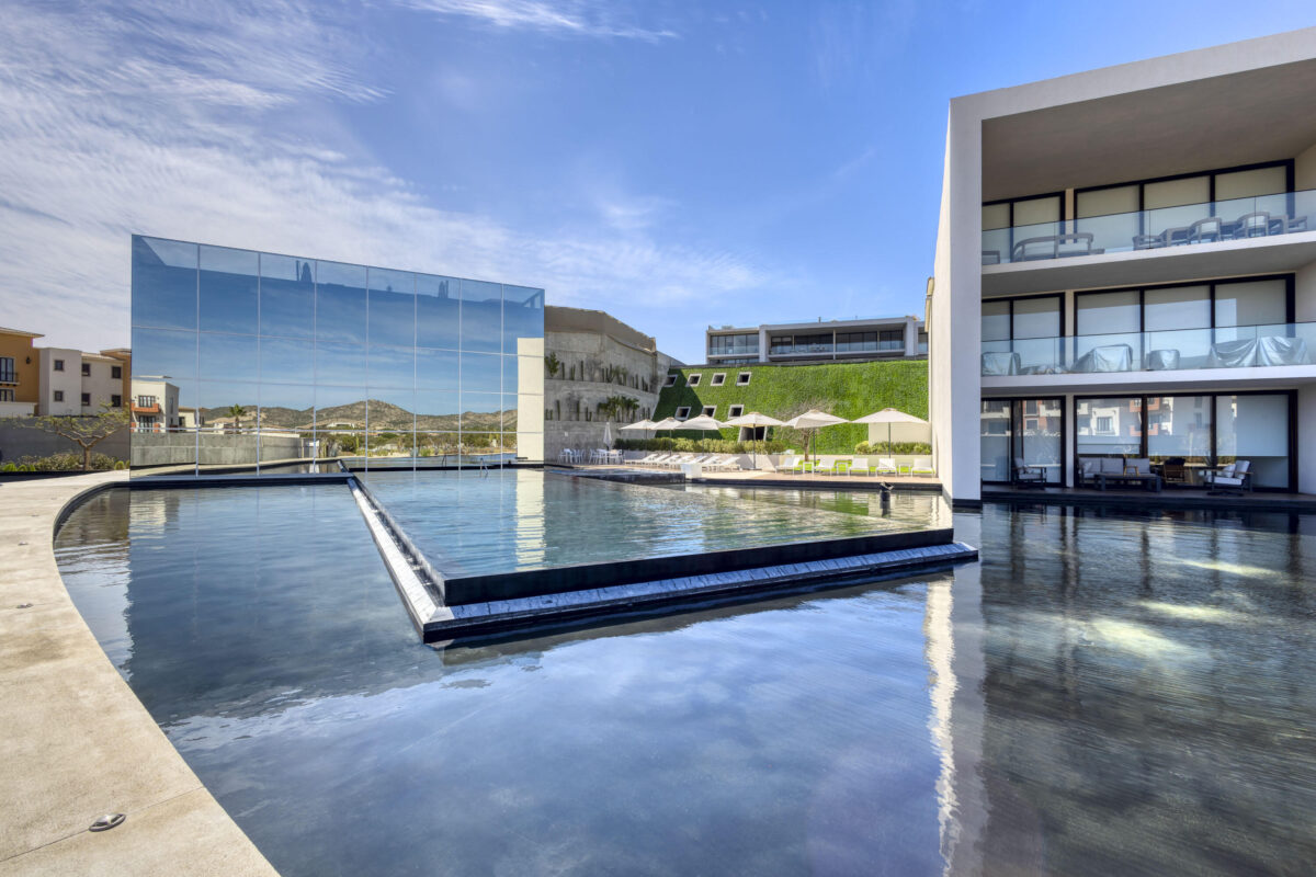 Los Cabos La Jolla Experience the ultimate beachfront lifestyle in this stunning third-floor penthouse at La Jolla de Los Cabos, on the world-renowned Costa Azul Beach -- San José del Cabo's finest coastline. This furnished 2-bedroom, 2-bathroom residence boasts soaring high ceilings and a 220 sq ft private terrace where nature puts on a show: watch sea turtles nesting in summer and humpback whales resting with their calves in winter, all from your own balcony. Wake up to breathtaking sunrise – KM 29.5 PASEO LA JOLLA, San Jose del Cabo, BS